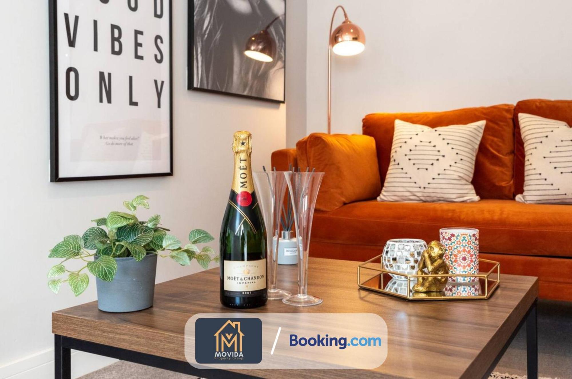 Stylish Two Bed Town Centre Apartment By Movida Property Group Short Lets & Serviced Accommodation With Parking Харогейт Екстериор снимка